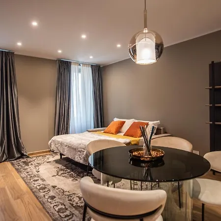 We - Lagrange19 - Luxury * Турин