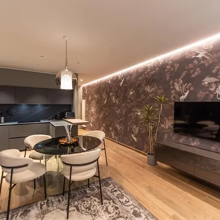 We - Lagrange19 - Luxury Турин