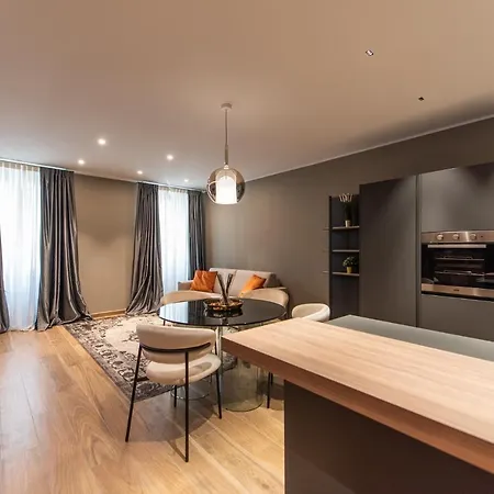 We - Lagrange19 - Luxury Турин
